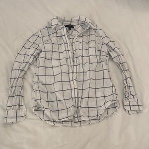 Banana Republic windowpane white shirt, size petite XS
